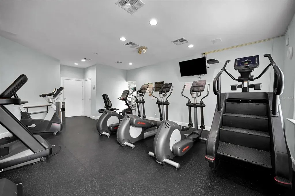 913 Normandy Trace Road Tampa FL 33602