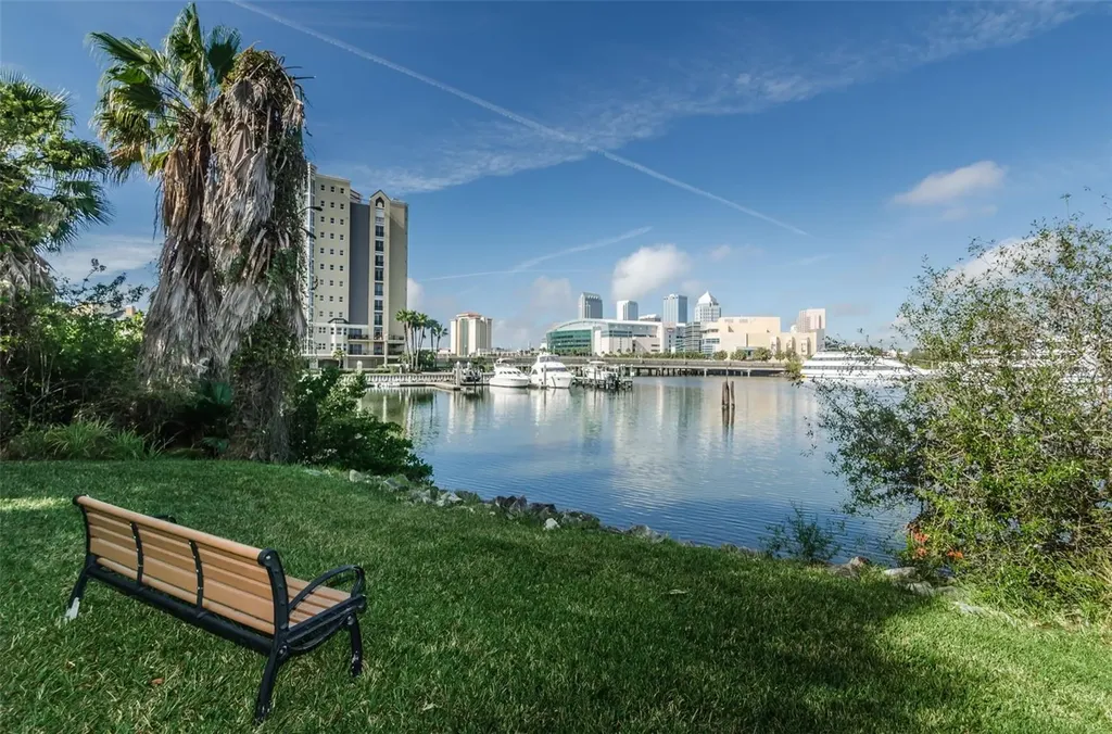 913 Normandy Trace Road Tampa FL 33602