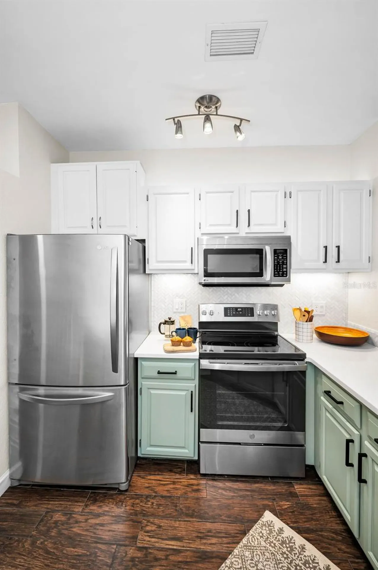 913 Normandy Trace Road Tampa FL 33602