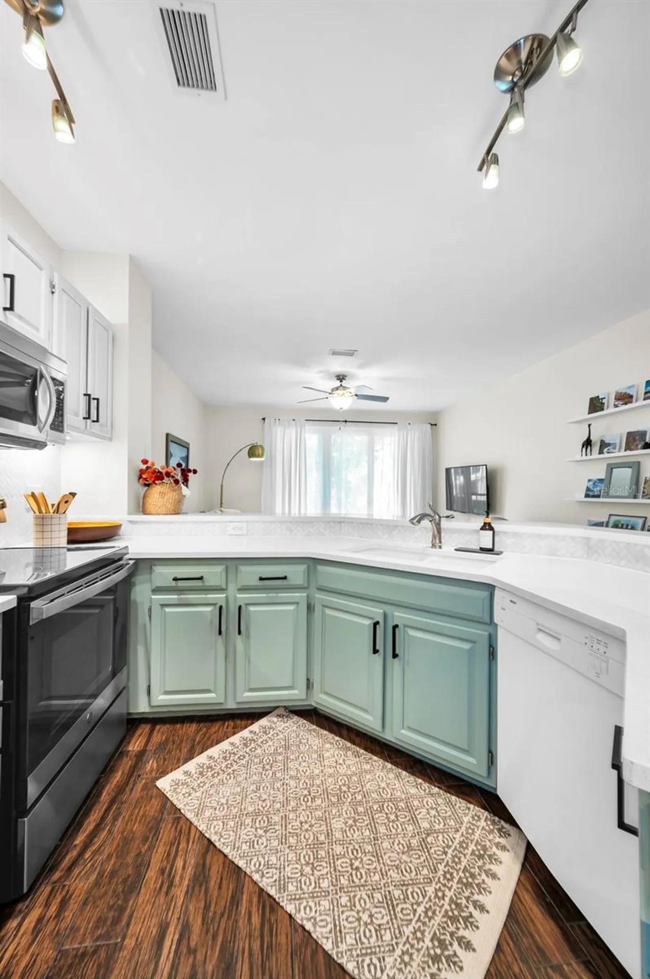 913 Normandy Trace Road Tampa FL 33602