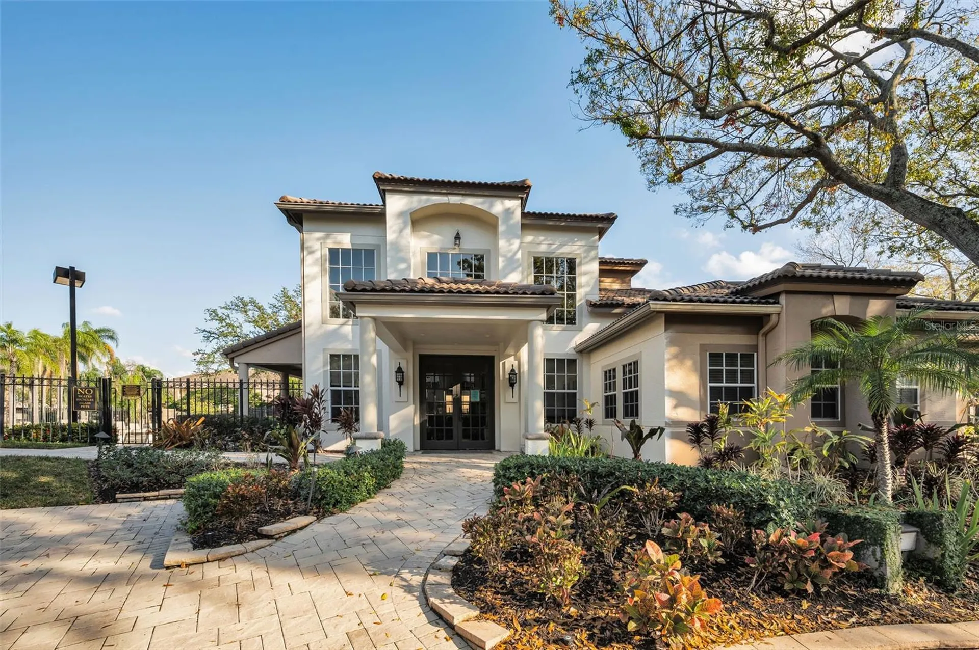 913 Normandy Trace Road Tampa FL 33602