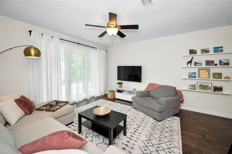 913 Normandy Trace Road Tampa FL 33602