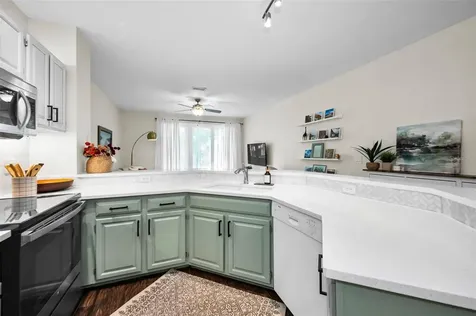 913 Normandy Trace Road Tampa FL 33602
