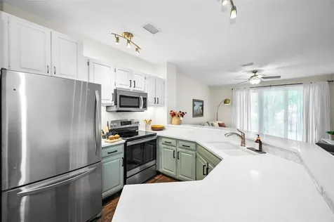 913 Normandy Trace Road Tampa FL 33602