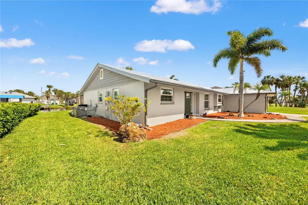 18254 Bracken Circle Port Charlotte FL 33948