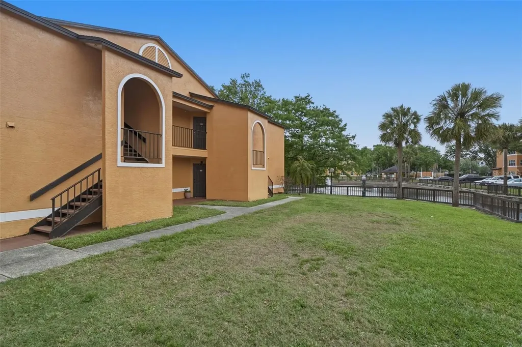 4524 Commander Drive Orlando FL 32822