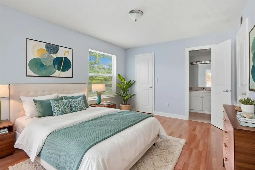 4524 Commander Drive Orlando FL 32822