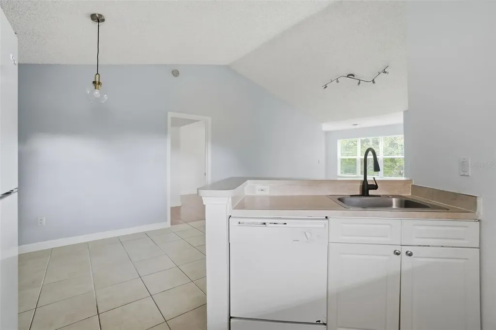 4524 Commander Drive Orlando FL 32822