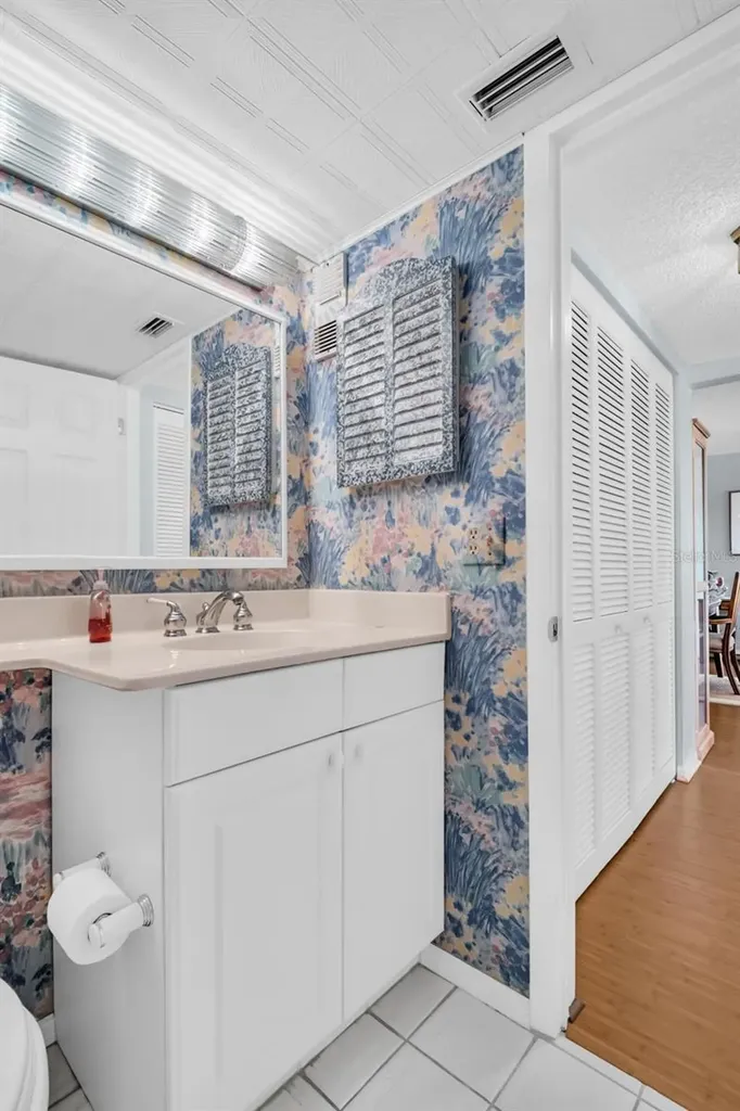 2700 Bayshore Boulevard Dunedin FL 34698