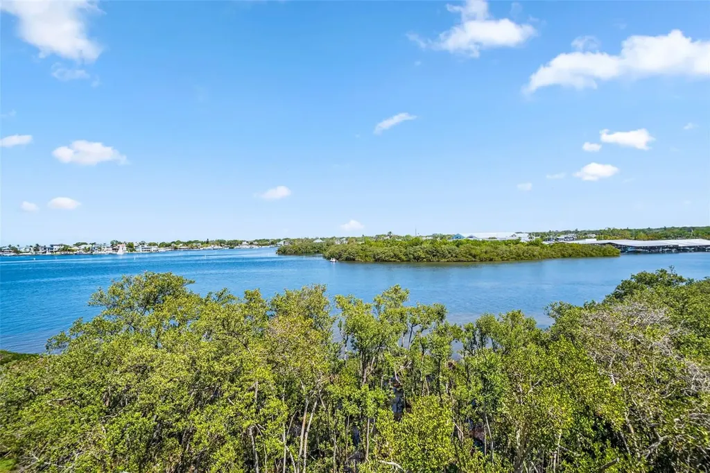 2700 Bayshore Boulevard Dunedin FL 34698