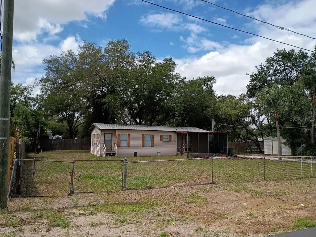 10411 Ratell Avenue Gibsonton FL 33534