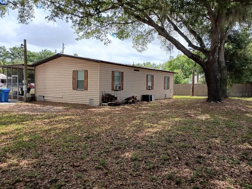 10411 Ratell Avenue Gibsonton FL 33534