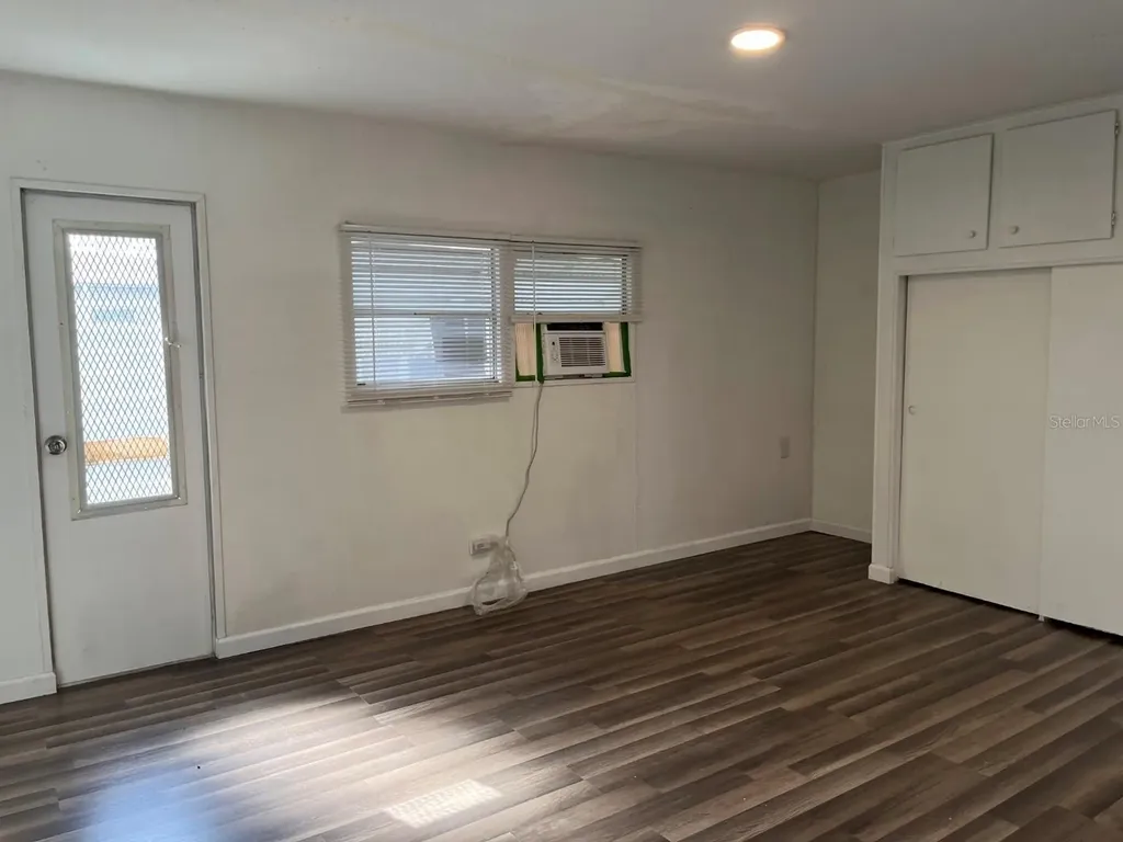2505 E Bay Drive Largo FL 33771