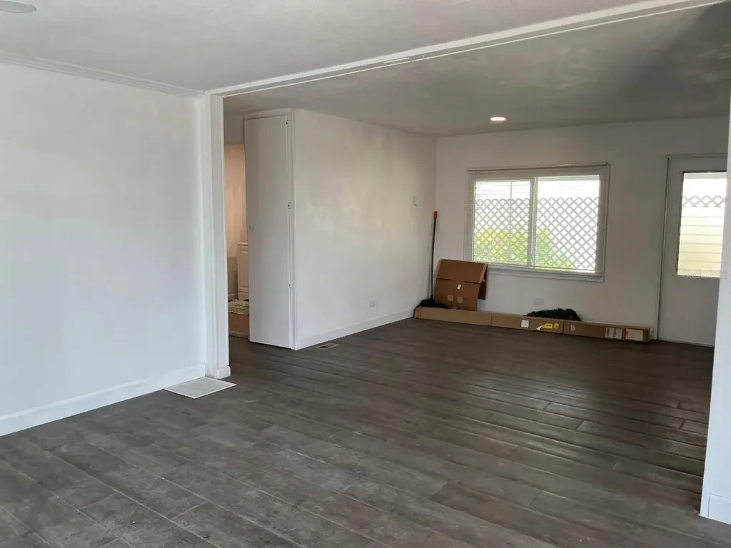 2505 E Bay Drive Largo FL 33771
