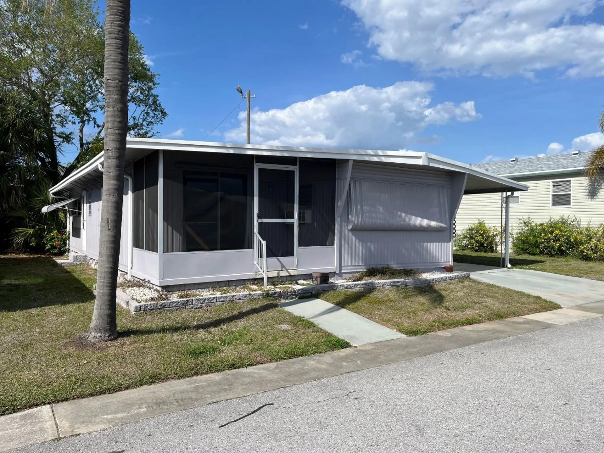 2505 E Bay Drive Largo FL 33771