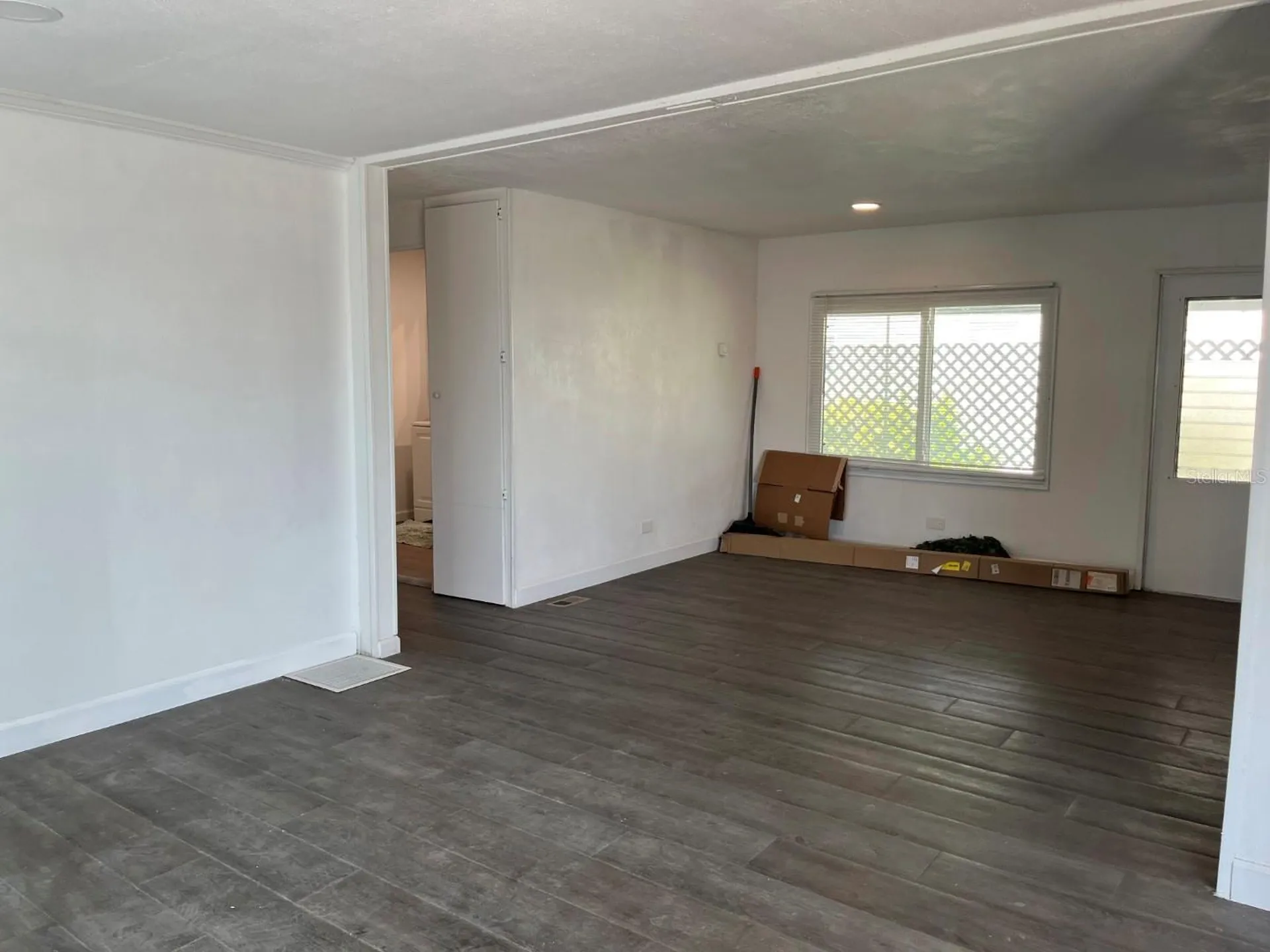2505 E Bay Drive Largo FL 33771