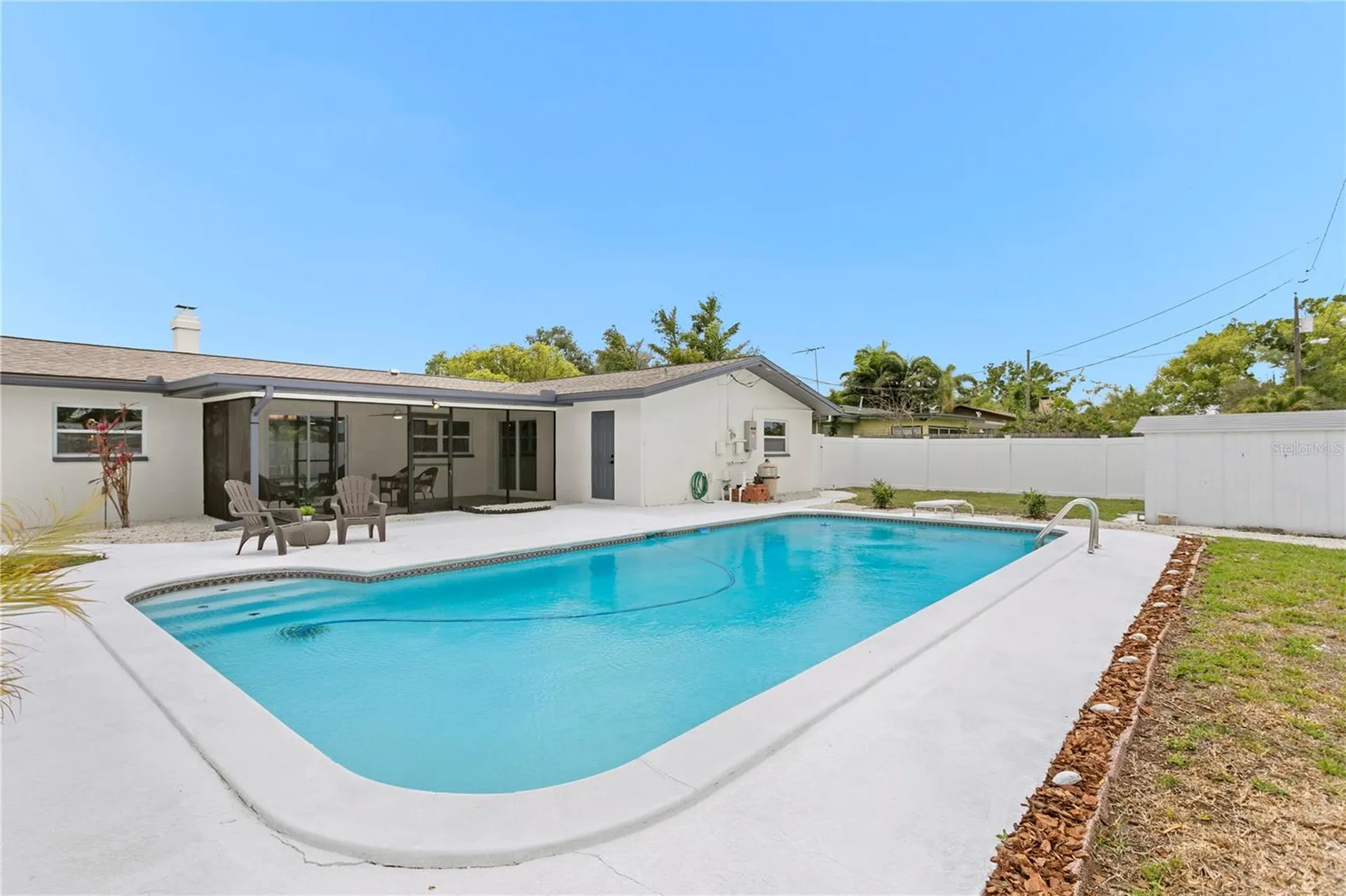 1664 Whitewood Drive Clearwater FL 33756