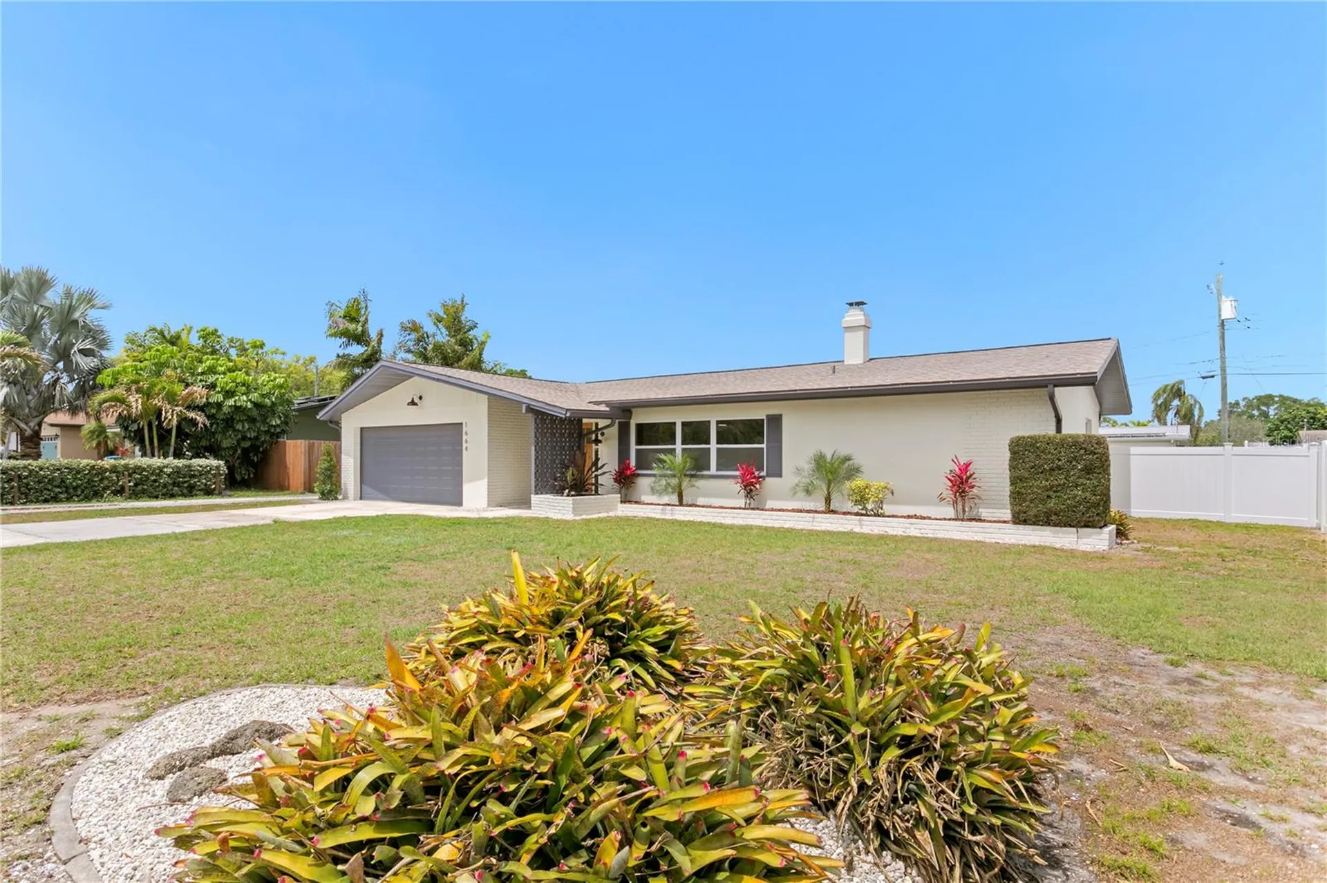 1664 Whitewood Drive Clearwater FL 33756