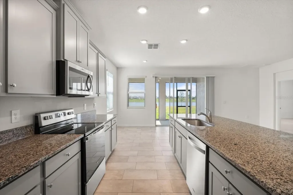 17738 Pastureland Avenue Lakewood Ranch FL 34211