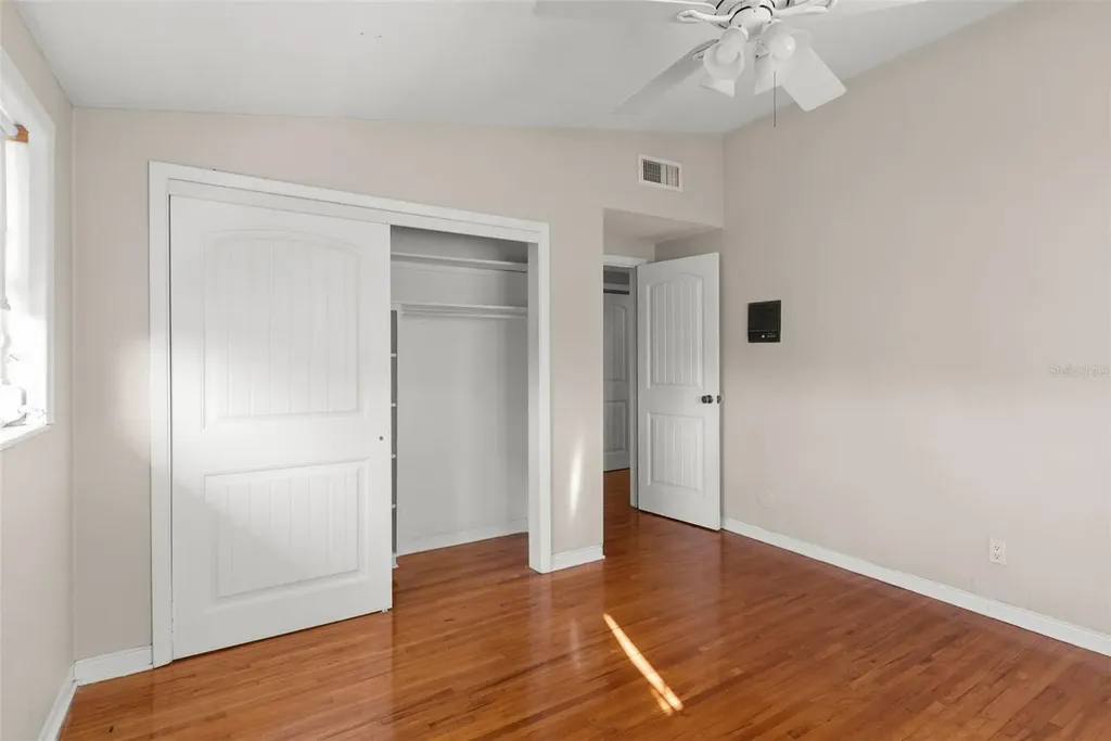 7887 9th Avenue S St Petersburg FL 33707