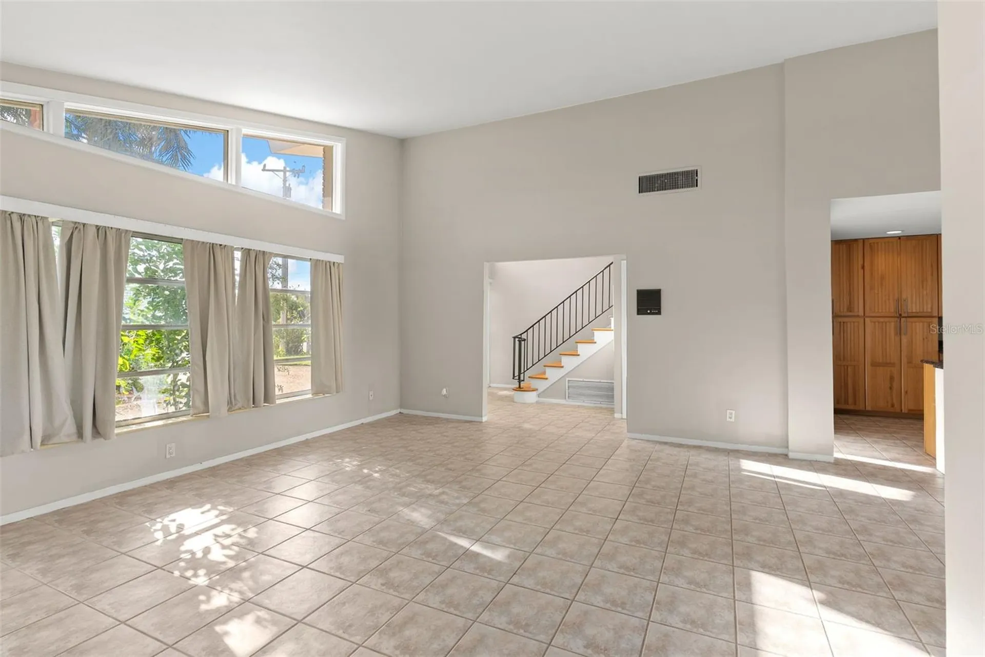 7887 9th Avenue S St Petersburg FL 33707
