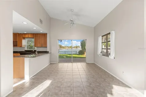7887 9th Avenue S St Petersburg FL 33707