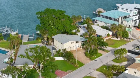 7887 9th Avenue S St Petersburg FL 33707