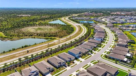 5715 Woodland Sage Drive Sarasota FL 34238