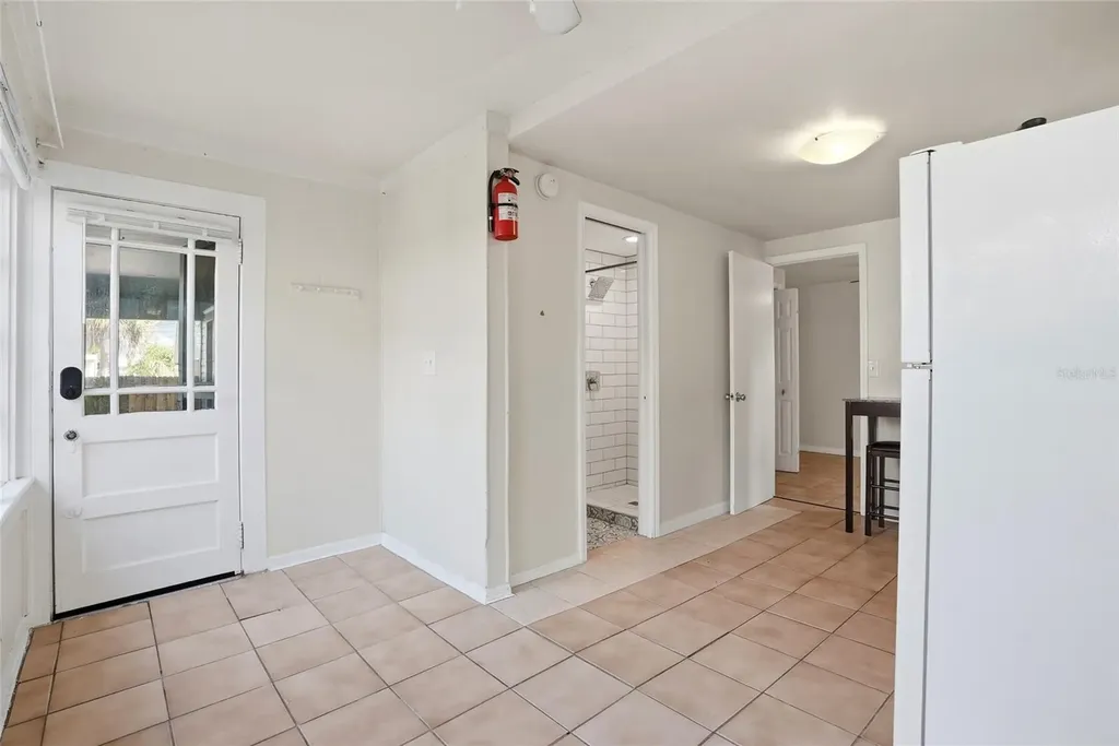 725 8th Street N St Petersburg FL 33701
