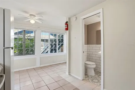 725 8th Street N St Petersburg FL 33701