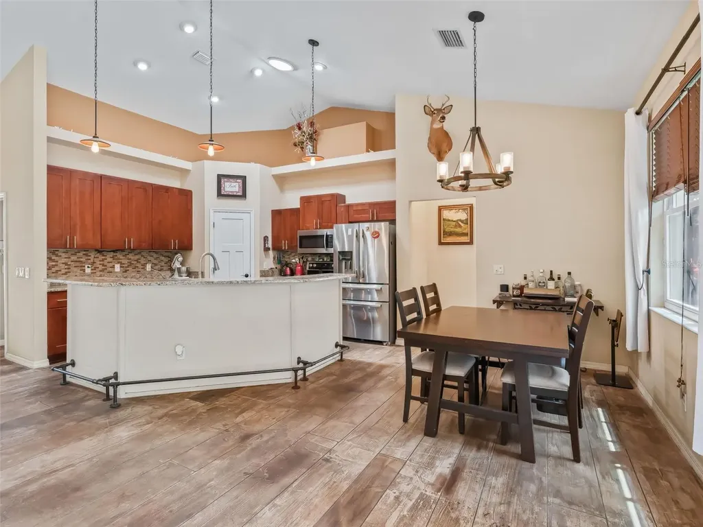 2187 County Road 243c Wildwood FL 34785