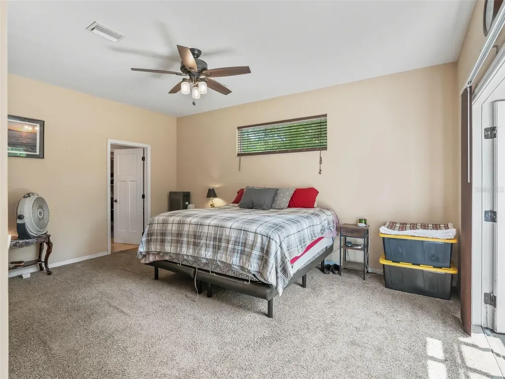2187 County Road 243c Wildwood FL 34785