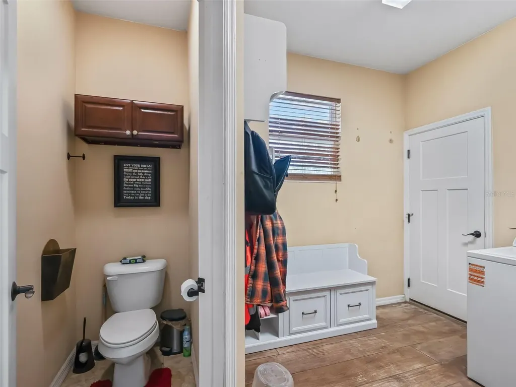 2187 County Road 243c Wildwood FL 34785