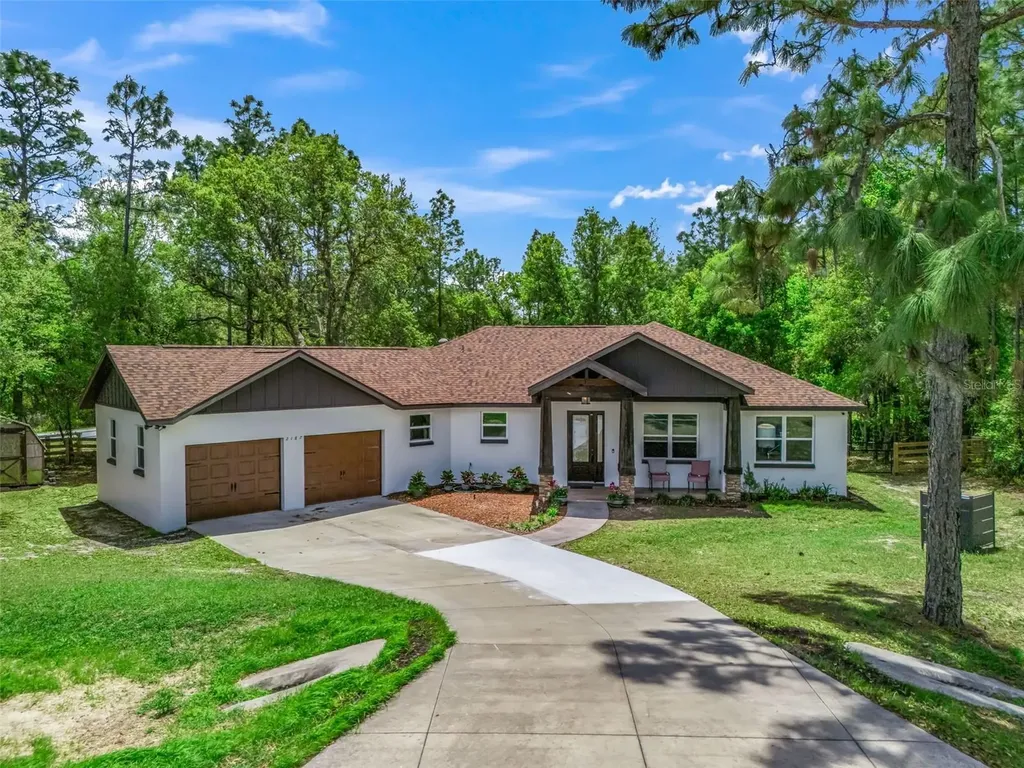 2187 County Road 243c Wildwood FL 34785