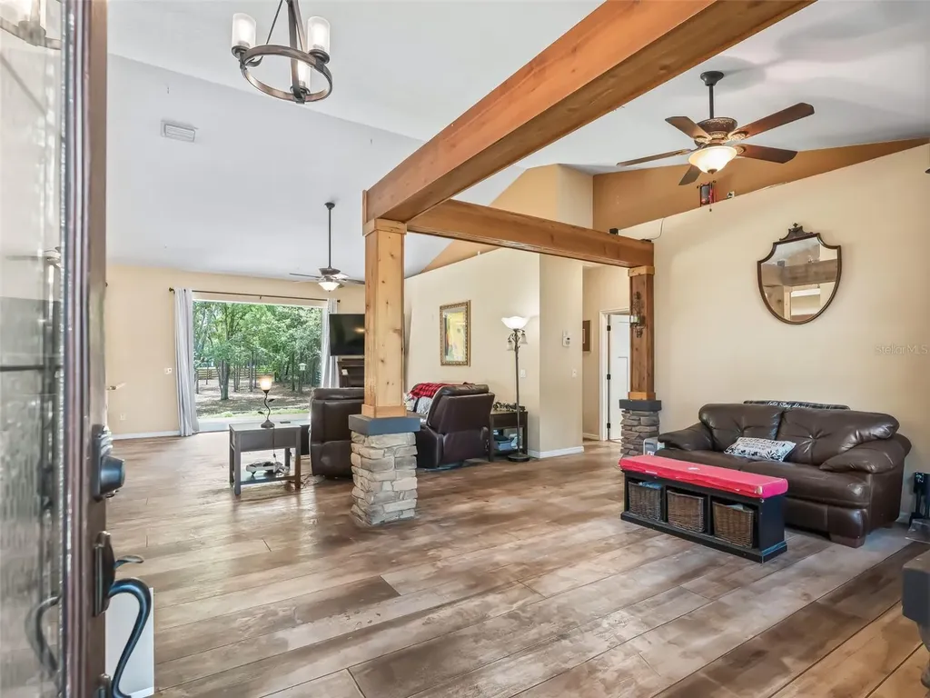 2187 County Road 243c Wildwood FL 34785