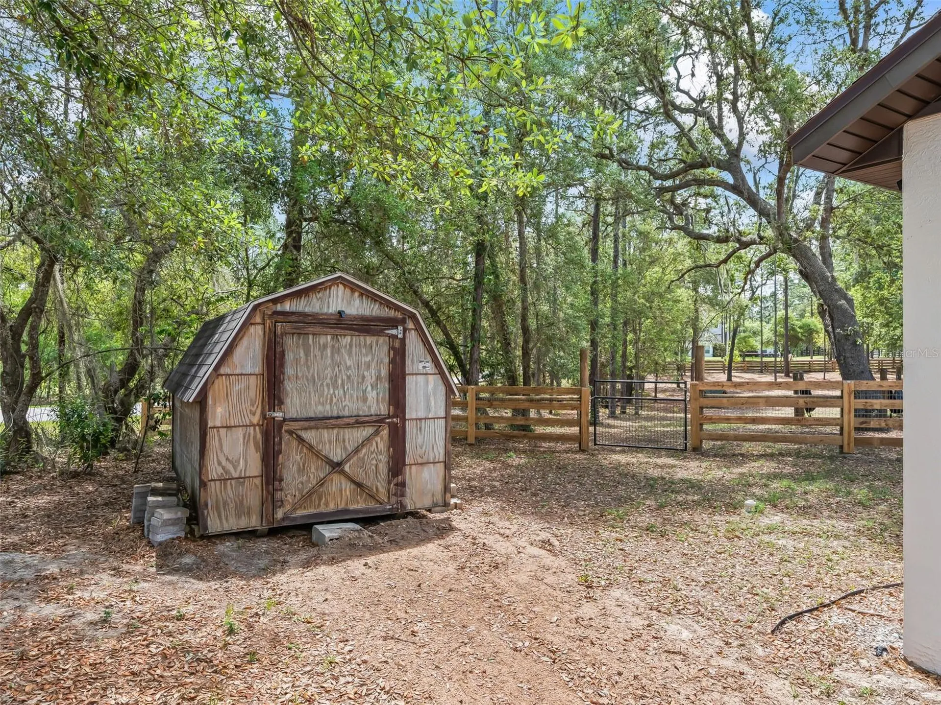 2187 County Road 243c Wildwood FL 34785