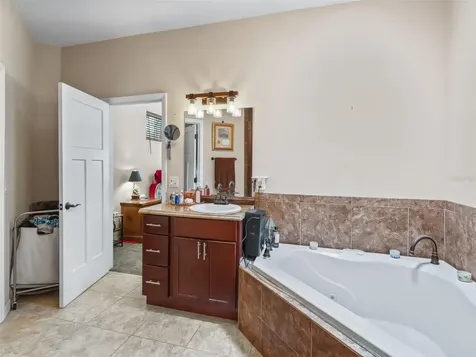 2187 County Road 243c Wildwood FL 34785