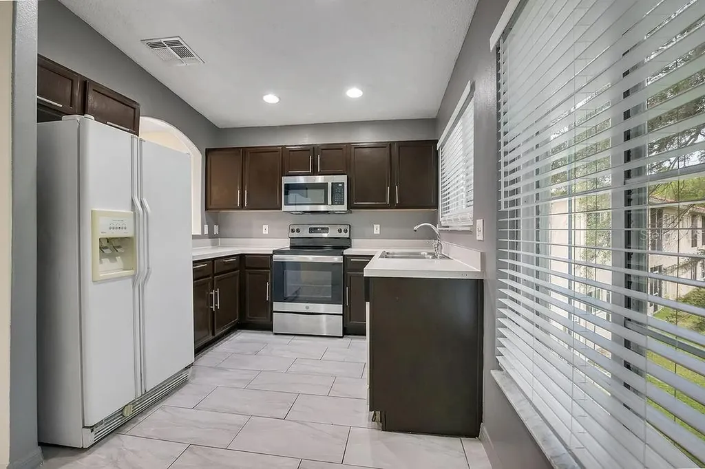 2832 Osprey Cove Place Kissimmee FL 34746