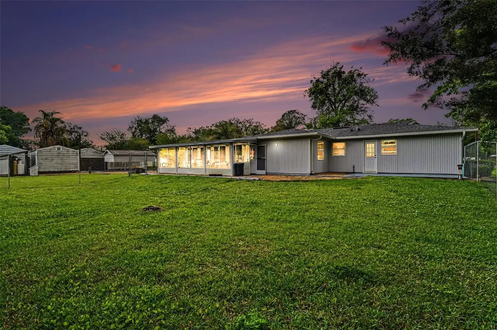 527 Land O Lakes Court Deland FL 32724