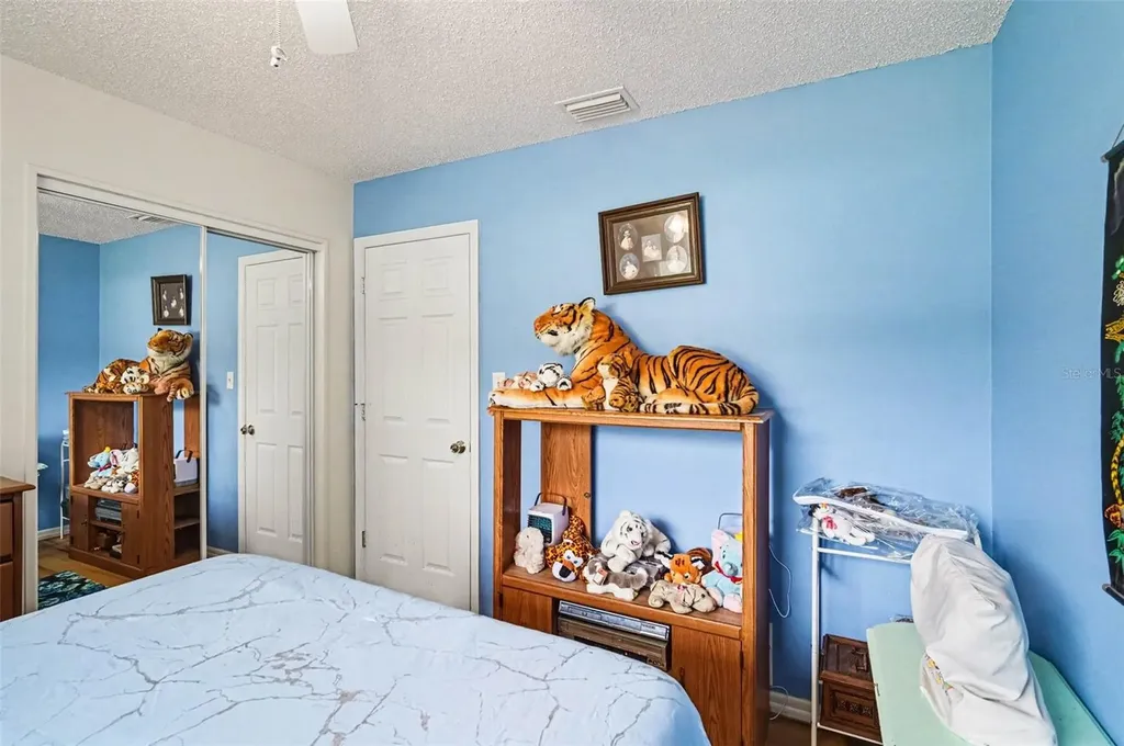 527 Land O Lakes Court Deland FL 32724