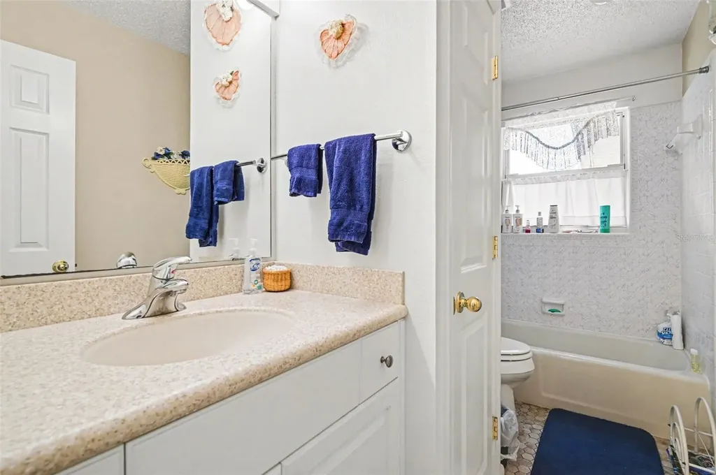 527 Land O Lakes Court Deland FL 32724