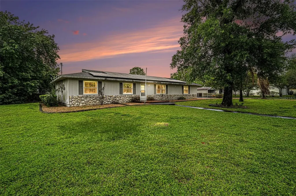 527 Land O Lakes Court Deland FL 32724