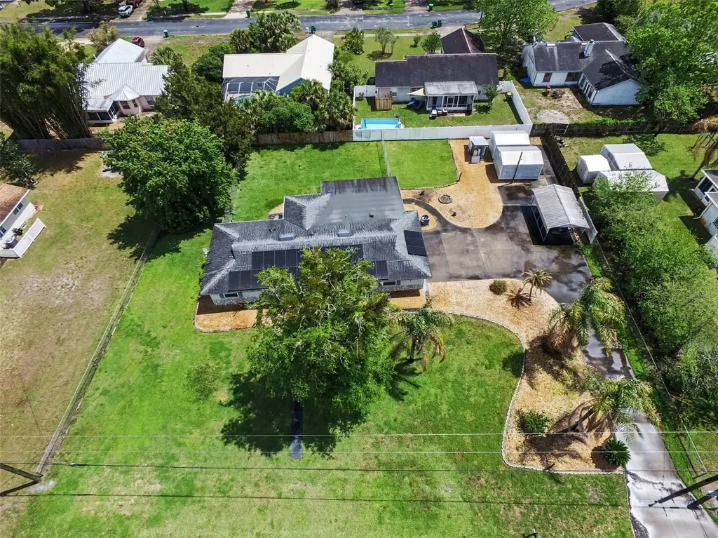 527 Land O Lakes Court Deland FL 32724
