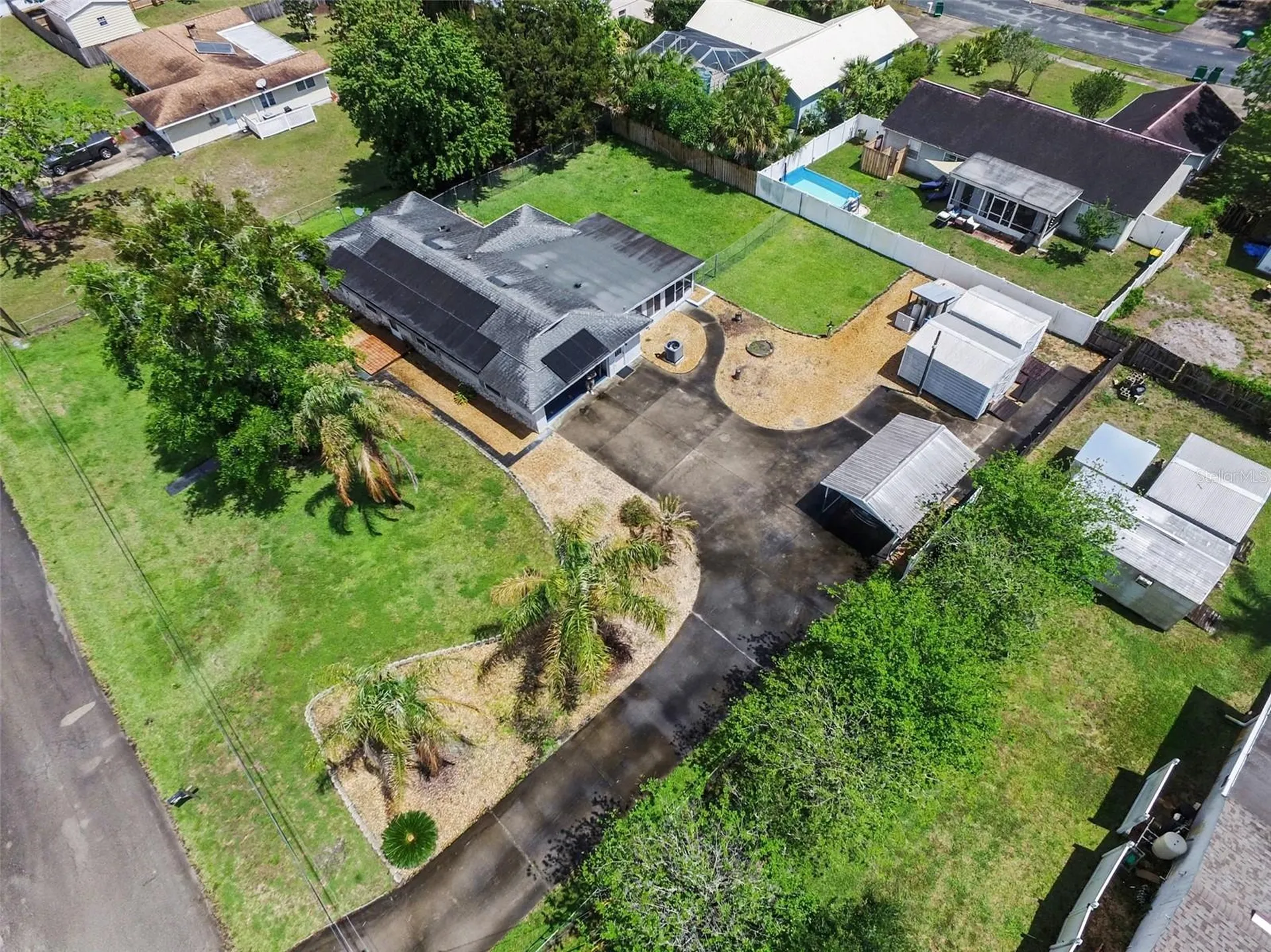 527 Land O Lakes Court Deland FL 32724