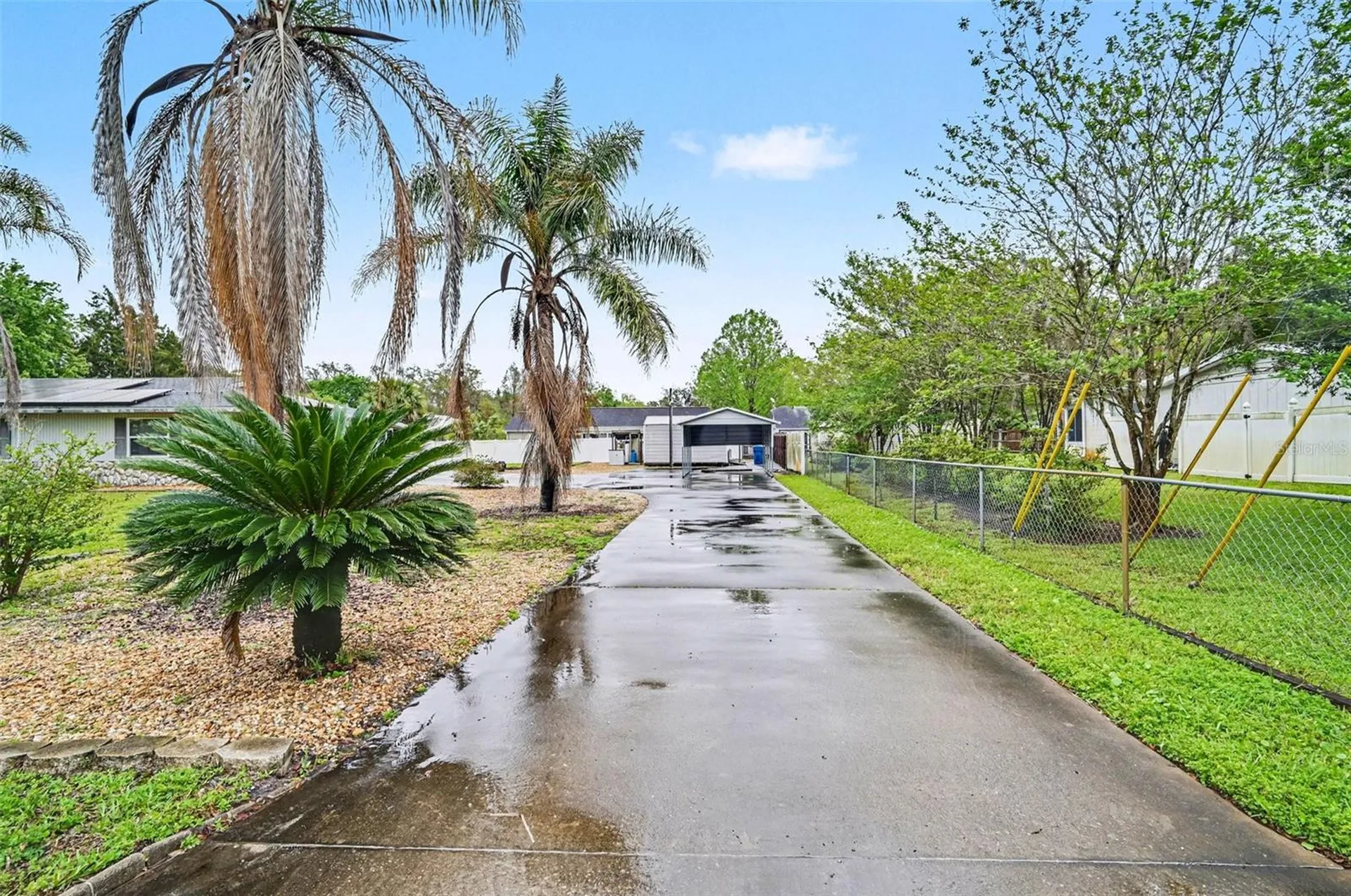 527 Land O Lakes Court Deland FL 32724