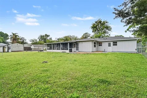 527 Land O Lakes Court Deland FL 32724