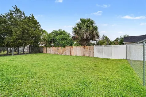 527 Land O Lakes Court Deland FL 32724
