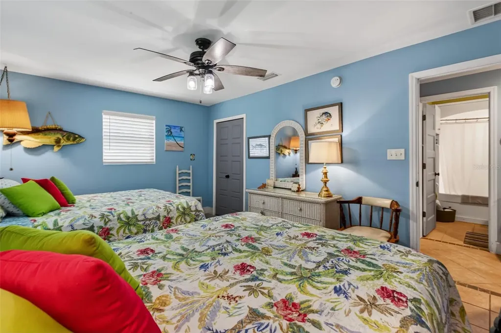 137 & 135 Riverside Drive Satsuma FL 32189