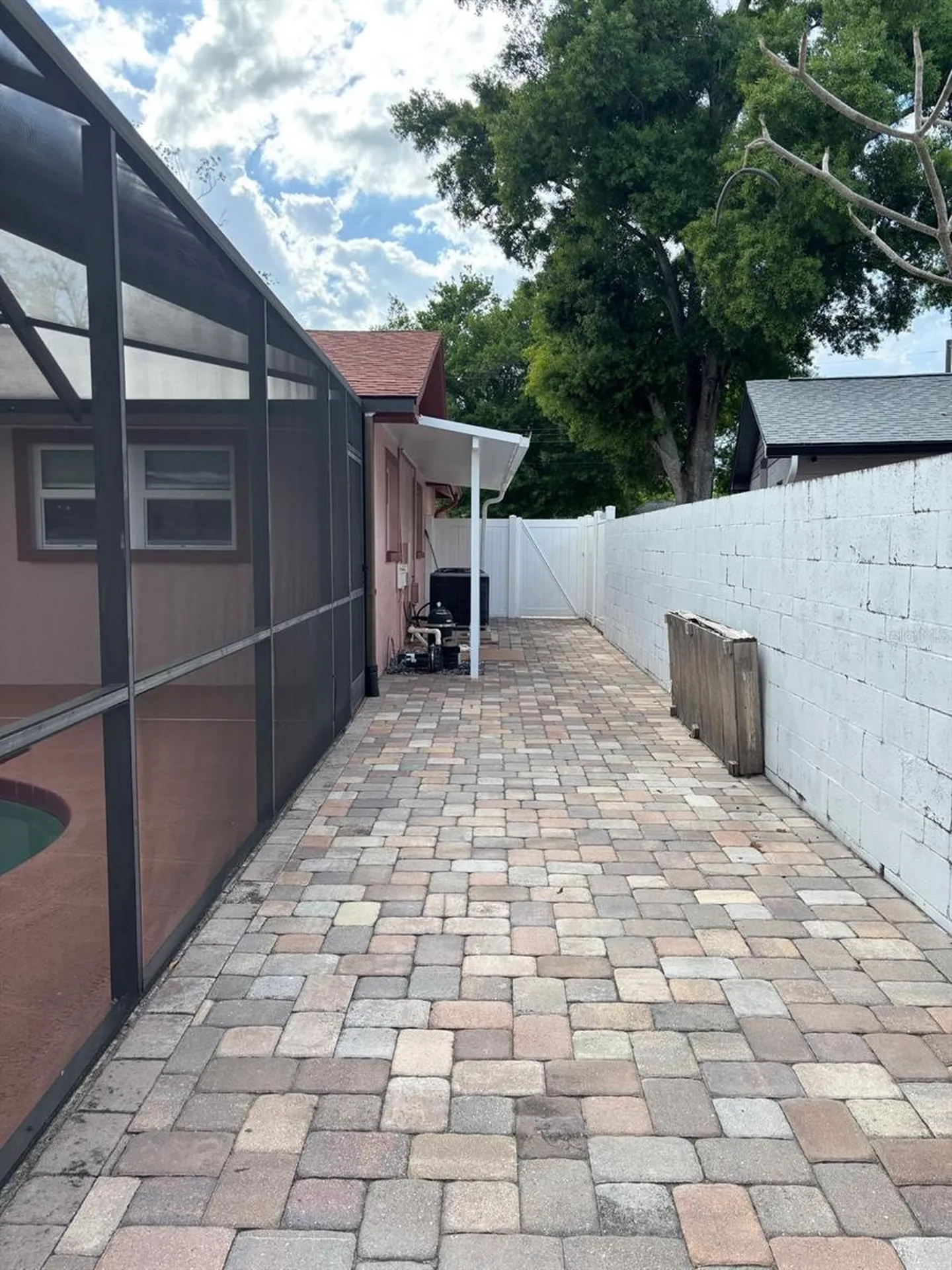 6747 Ralston Beach Circle Tampa FL 33614
