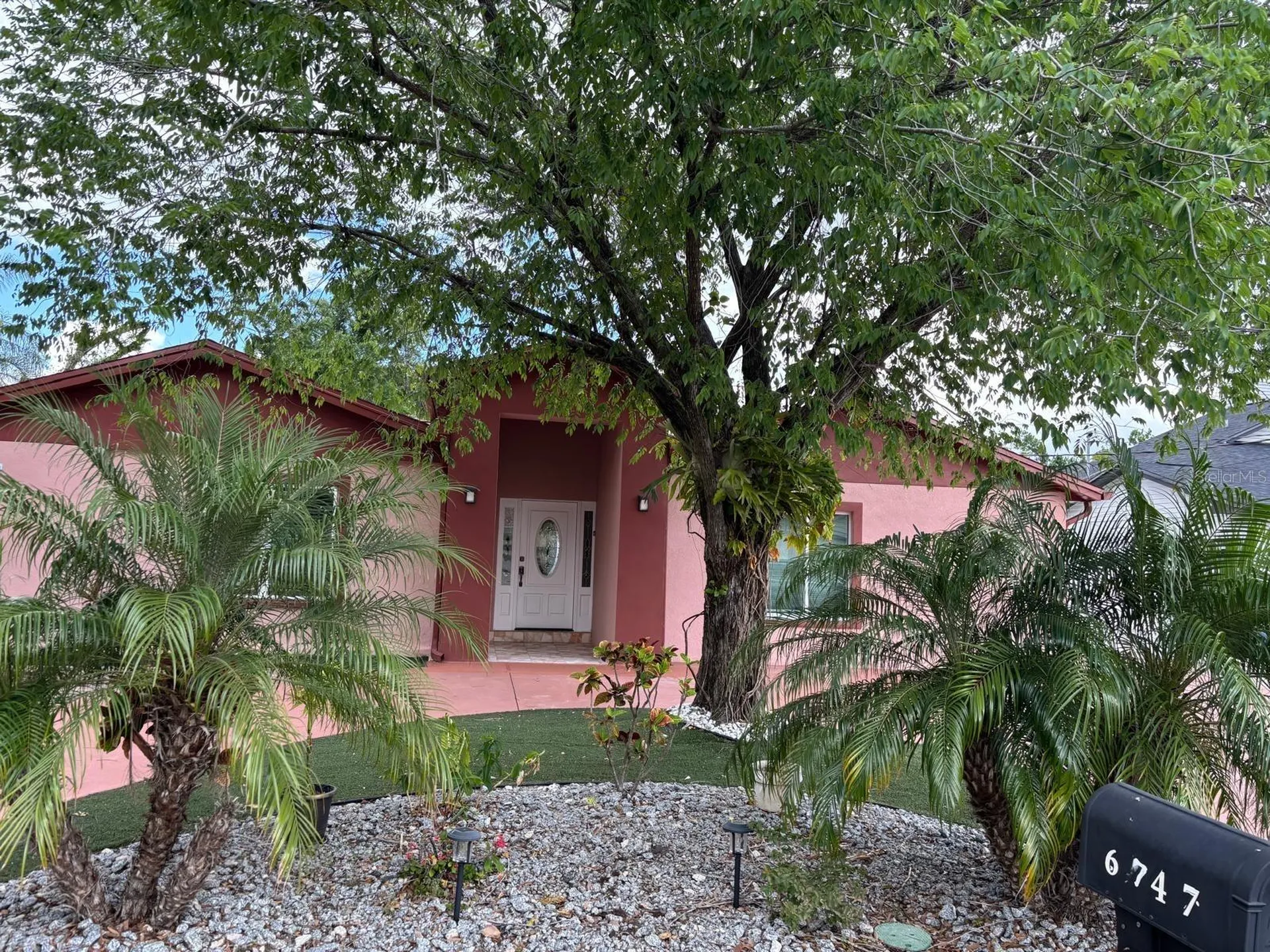 6747 Ralston Beach Circle Tampa FL 33614